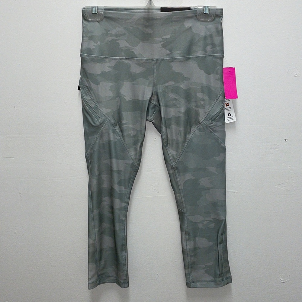 Athletic Capri